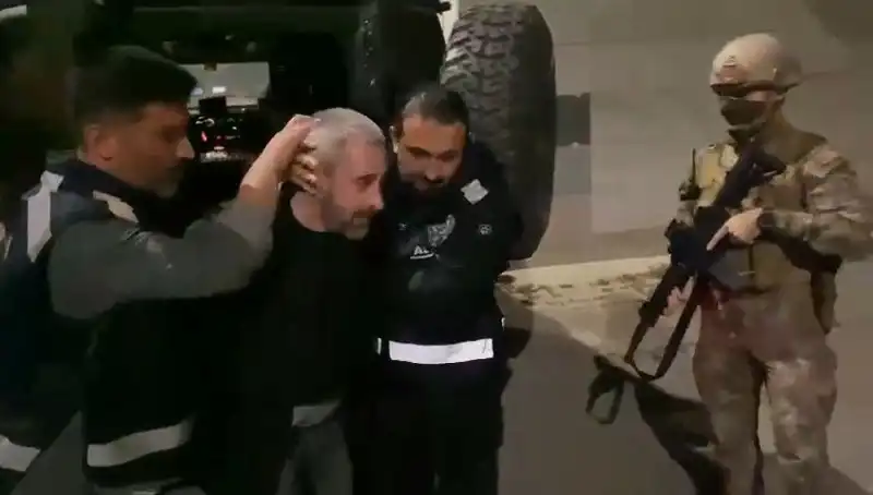Kardeş Katili Yakalandı: 213 Saatlik Görüntü ile Suç Ortaya Çıktı