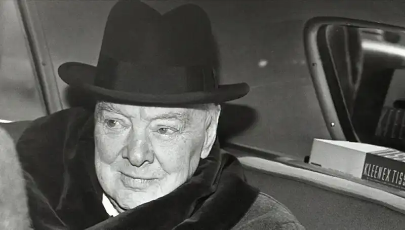 Churchill'in Bekar Evi Satışta: Tarihin İhtişamı ile Dolu Bir Miras