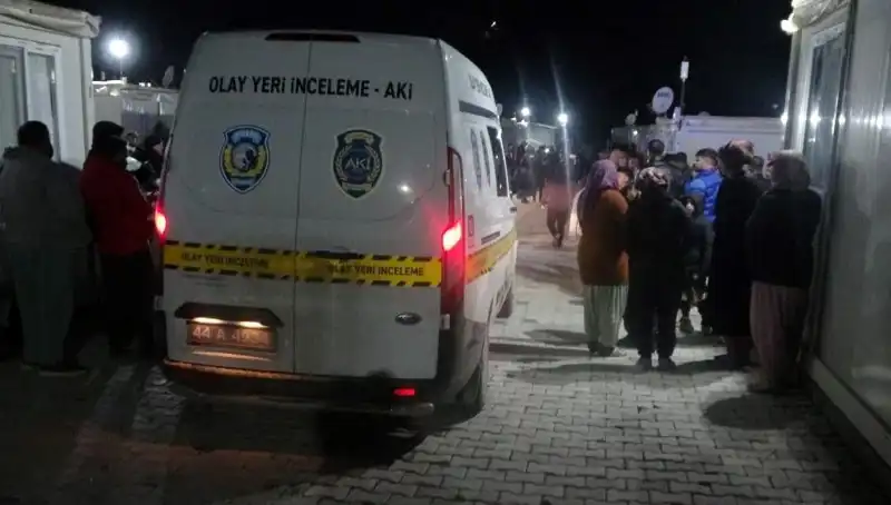 : Husumet Meseleleri Yüzünden Sokakta Kanlı Kavga: Olayın Perde Arkası