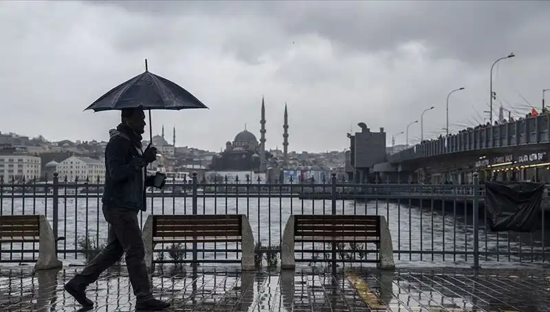 İstanbul'da Bahar Havası Yerini Kışa Bırakıyor: Yağmur ve Kar Geliyor