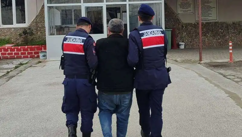 8 Yıl Aranın Ardından Yakalandı: Cezaevine Gönderildi