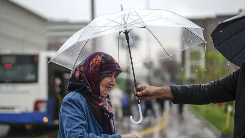 Tüm Yurtta Gök Gürültülü Sağanak Bekleniyor: Hava Durumu Ne Gösteriyor?