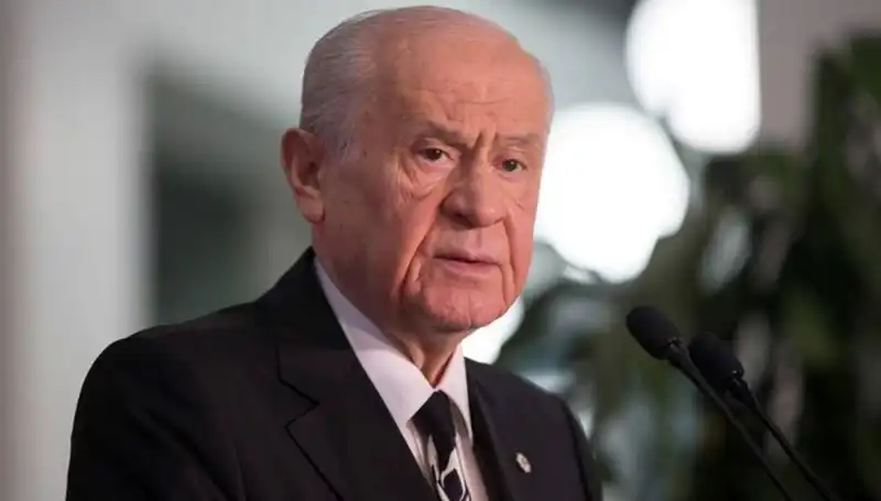 Bahçeli'nin Vekalet Geleneği: Kurban Bağışını Kızılay'a Yönlendirdi