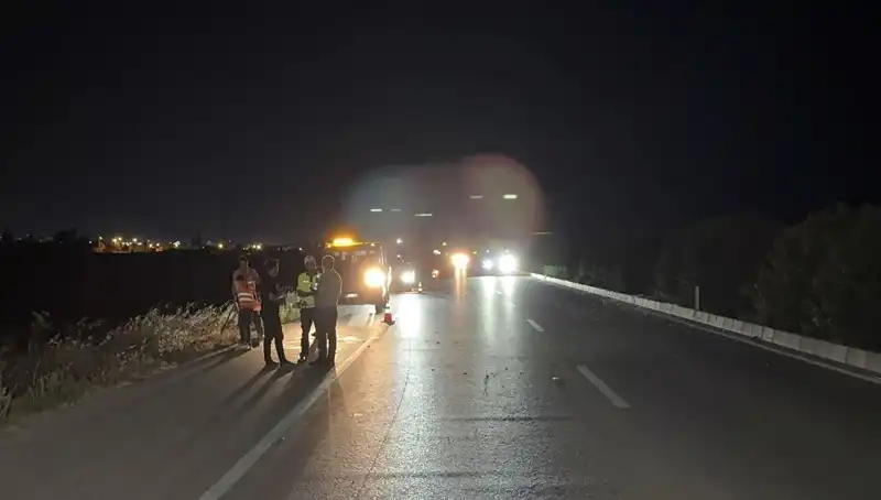 Adana’da Feci Kaza: Üç Araç Zincirleme Trafik Kazasına Neden Oldu