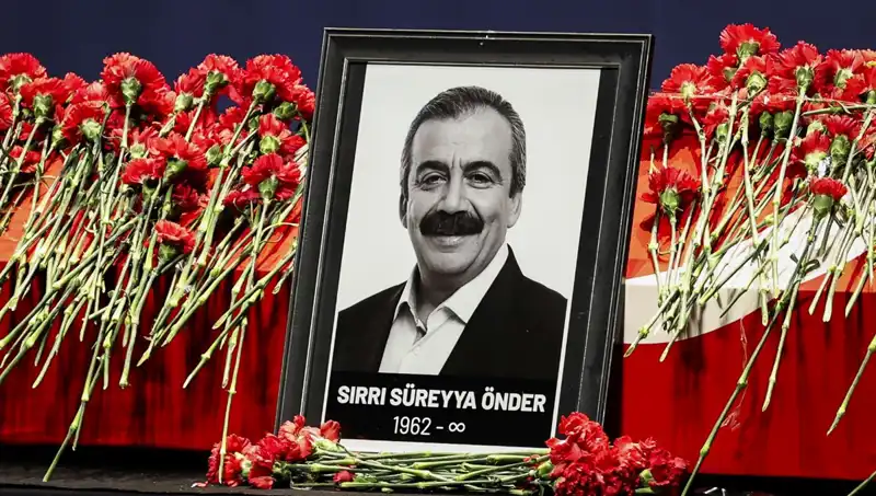 Meclis’te Sırrı Süreyya Önder Anması: Demokrasi Mücadeleleri Hatırlandı