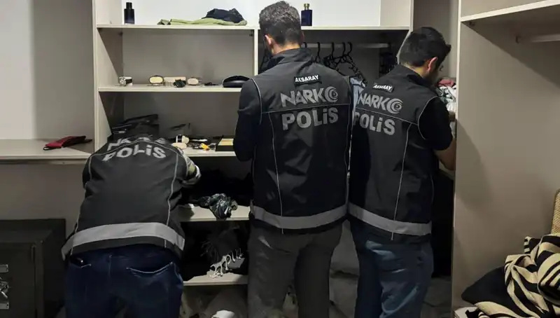 Uyuşturucu Operasyonunda Ele Geçirilen F Serisi Dolar Şok Etti!