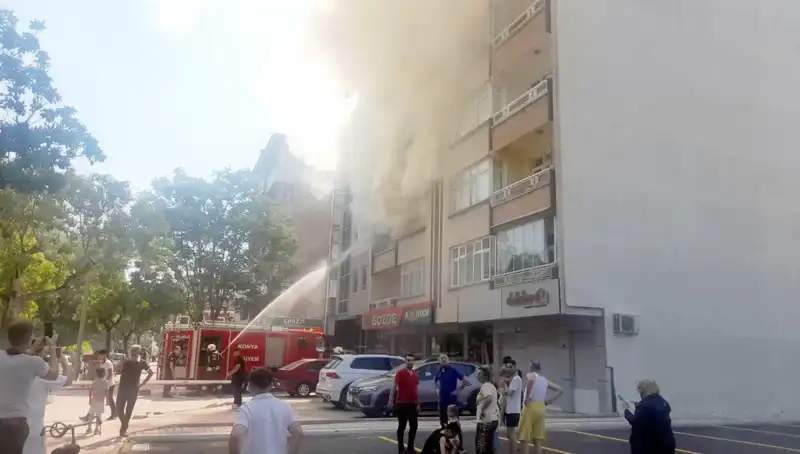 Yangın Felaketi: 8 Kişi Hastanelik Oldu, Olayın Perde Arkası Merak Ediliyor