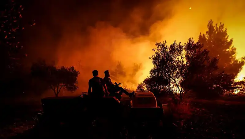 Çanakkale'de Orman Yangını Alarm Seviyesinde: 785 Kişi Tahliye Edildi
