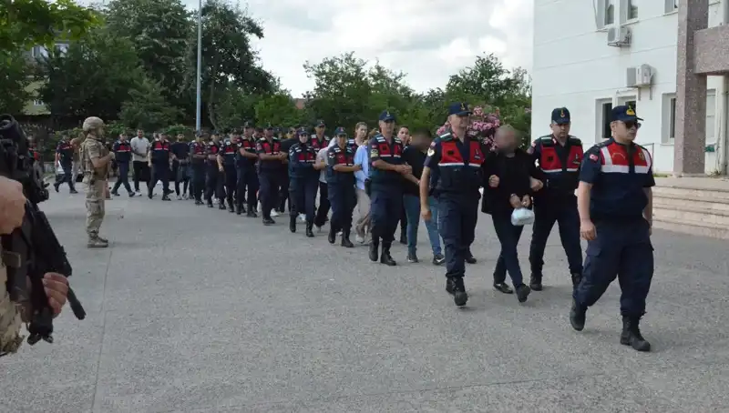 Hacizli Araçları Tasarlayıp Satışa Sunan Şebeke Çökertildi!