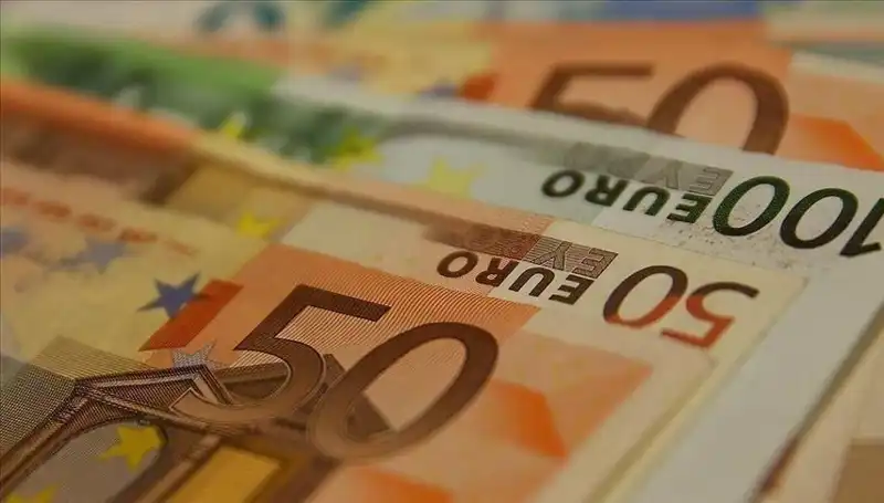 Euro Düşüşte: Yeniden 1.10 Seviyesinin Altına mı İniyor?