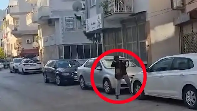 İzmir'de Saldırganla Çatışma Anlarının Detayları Ortaya Çıktı