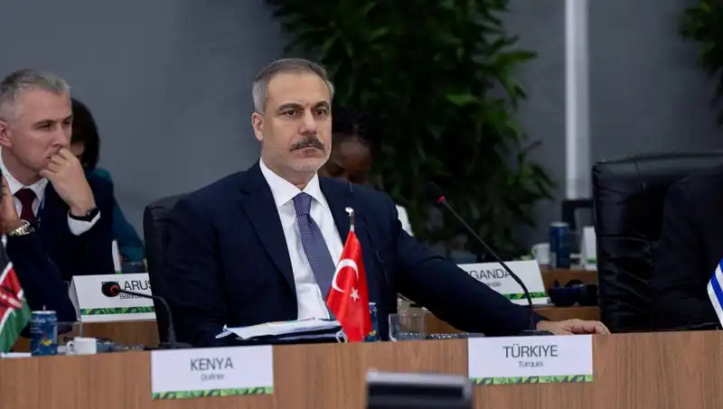 BRICS Zirvesi’nde Bakan Fidan: Yapay Zekanın Tehditleri ve Gereken Önlemler