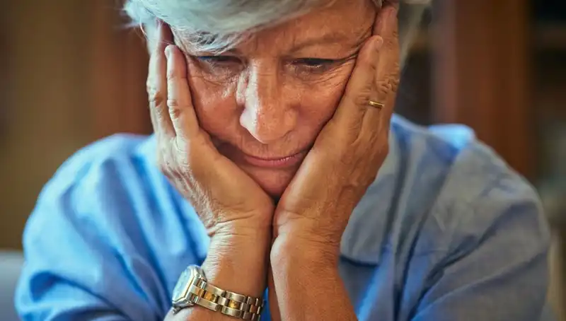 40'lı Yaşlarda Alzheimer: Erken Belirtiler Stresle Karıştırıldı