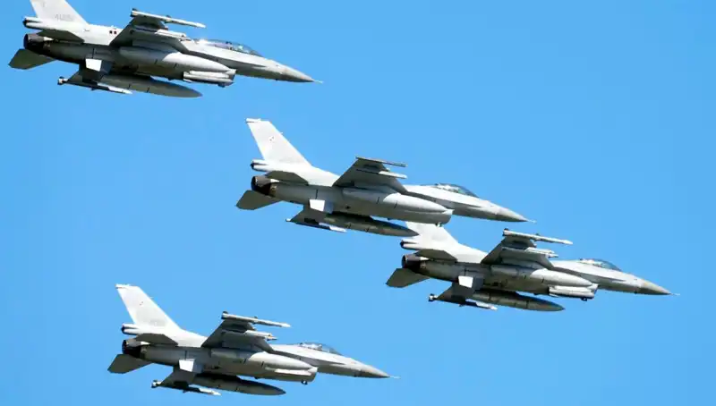 ABD’nin Yükselen F-16 Gücü: Ukraynalı Pilotlar için 310 Milyon Dolar Ayrıldı