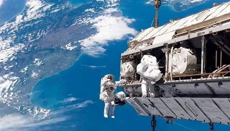 NASA ve Rusya, Uzay İstasyonu İşbirliğini Güçlendiriyor: Yeni Anlaşma!