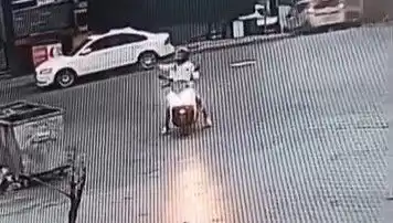 İstanbul'da Alışveriş Merkezinde Silahlı Saldırı Paniği