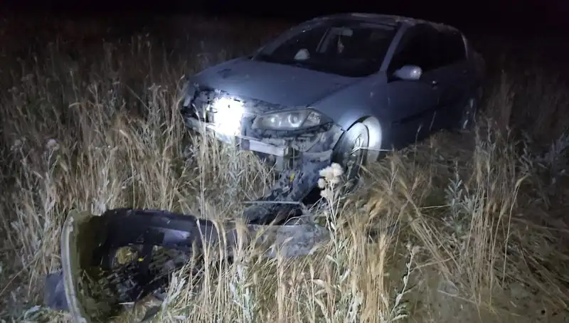 Burdur’da Kontrolden Çıkan Otomobil Tarlaya Uçtu: İki Yararının Hayati Durumu Stabil