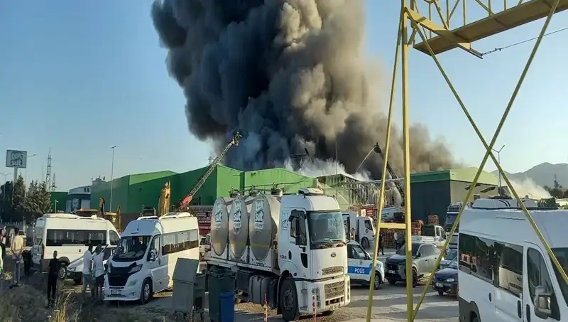 Gönen'deki Fabrika Yangını: İşçi Kimlikleri Belirleniyor, Yaralar Sarılacak mı?