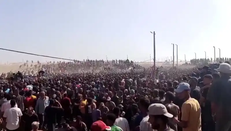 İsrail'in Gazze'deki Yardım Dağıtım Noktasına Saldırısı: 26 Kişi Hayatını Kaybetti