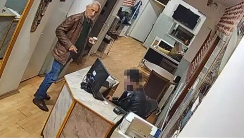 Özgür Özel'e Saldıran Selçuk Tengioğlu'nun Gizli Görüntüleri Ortaya Çıktı!